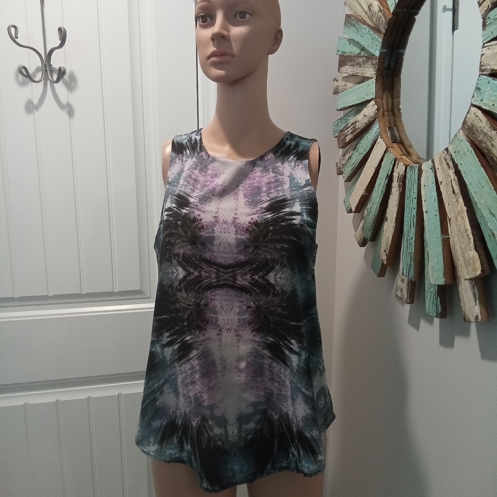 2-$10... TART Sz S Tie-Dye Sleeveless Dress Top w/keyhole Button Closure